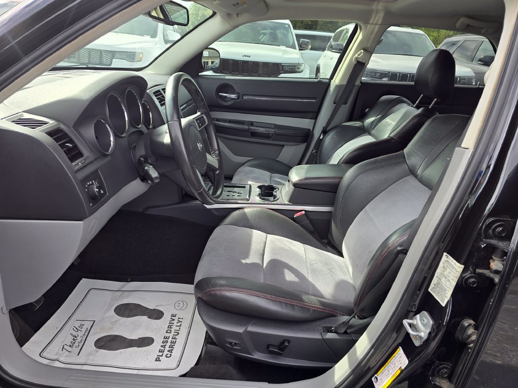 Used 2008 Dodge Magnum SRT8 w/ SRT Option Group III RWD image 10