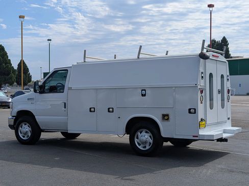 Used 2016 Ford E-350 and Econoline 350 Super Duty w/ Power Windows & Locks Group RWD image 5