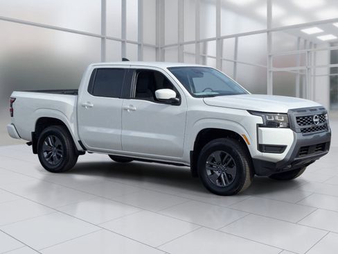 Used 2026 Nissan Frontier SV w/ Tow Package AWD/4WD image 7