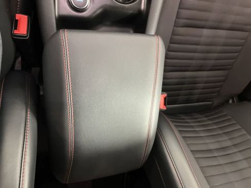 Used 2025 Ford Explorer ST-Line image 23