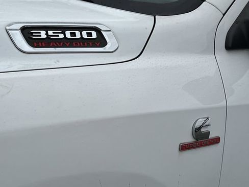 Used 2021 RAM 3500 Big Horn image 28