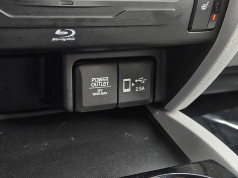 Used 2022 Honda Pilot Touring image 22