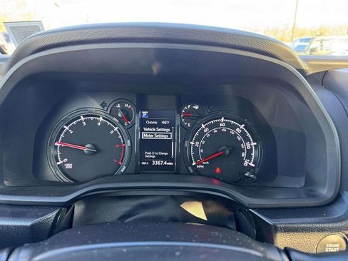 Used 2022 Toyota 4Runner SR5 Premium image 14