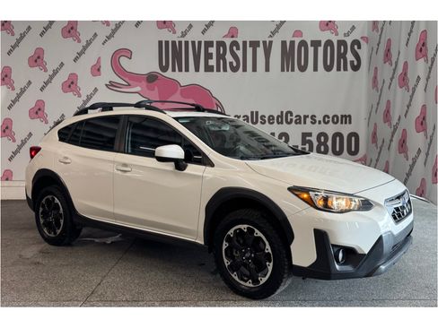 Used 2021 Subaru Crosstrek 2.0i Premium w/ Moonroof Package AWD/4WD image 3