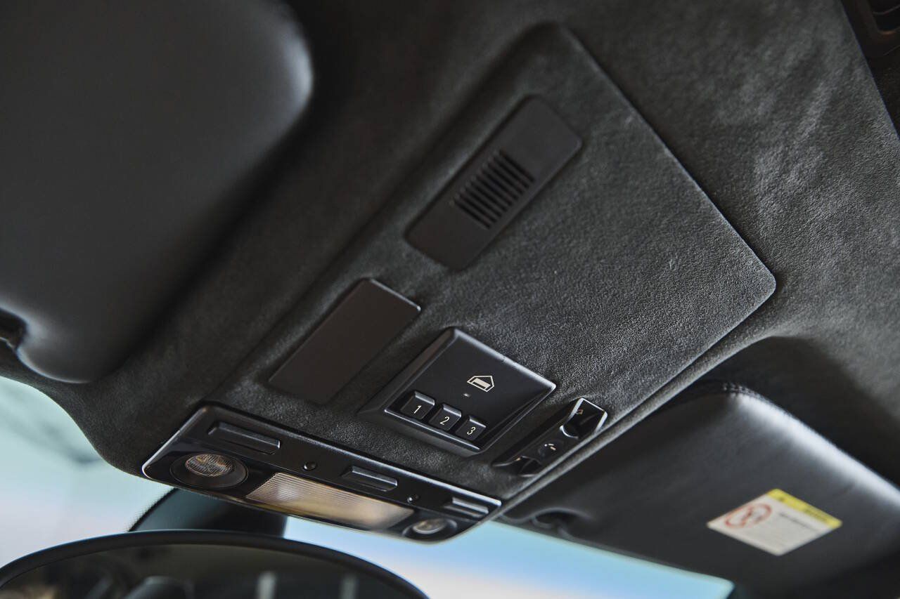 Used 2003 BMW M5 RWD image 72