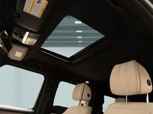 Used 2019 Mercedes-Benz G 550 image 17