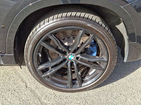 Used 2018 BMW X6 M image 10