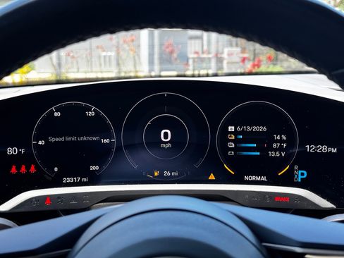 Used 2021 Porsche Taycan RWD image 19