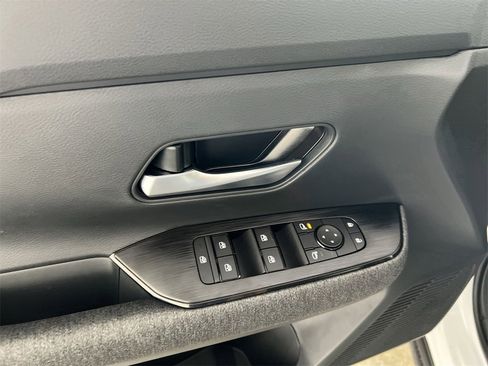 New 2026 Nissan Kicks SV image 15