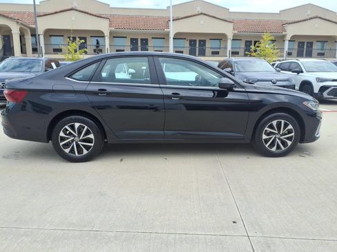 Used 2026 Volkswagen Jetta S FWD image 4