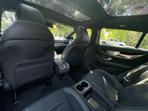 Used 2024 Mercedes-Benz AMG GT 43 image 31