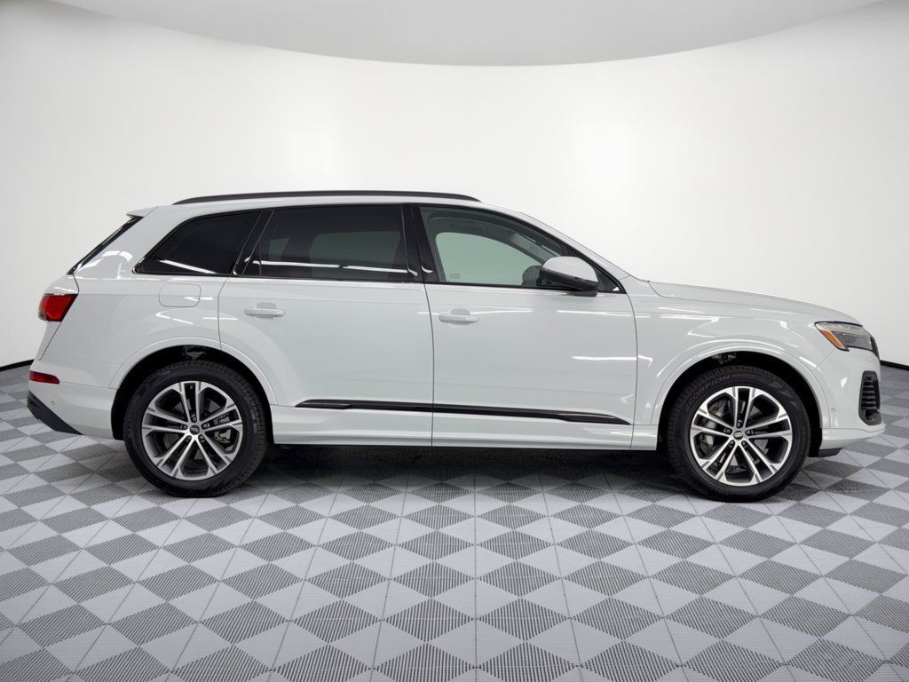 Used 2026 Audi Q7 3.0T Premium AWD/4WD image 8