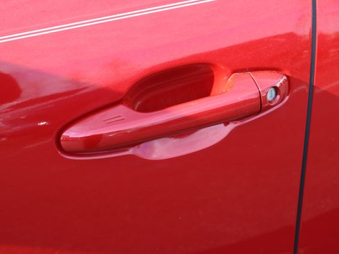 Used 2018 Toyota Tacoma TRD Off-Road w/ TRD Premium Off Road Package image 18