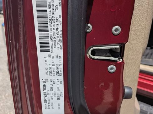 Used 2012 RAM 3500 Laramie w/ Cold Weather Group AWD/4WD image 8