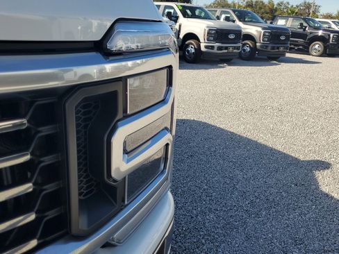 New 2026 Ford F450 Platinum w/ Platinum Plus Package image 4