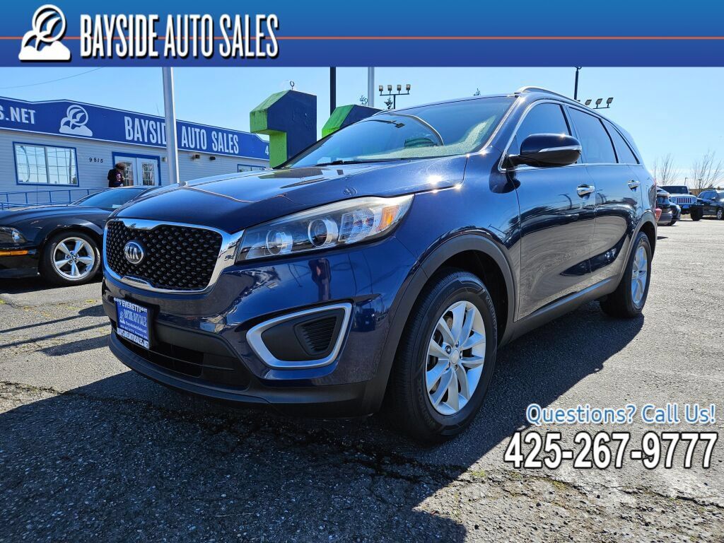 Used 2016 Kia Sorento FWD image 1