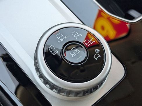 New 2026 Mitsubishi Outlander ES image 30