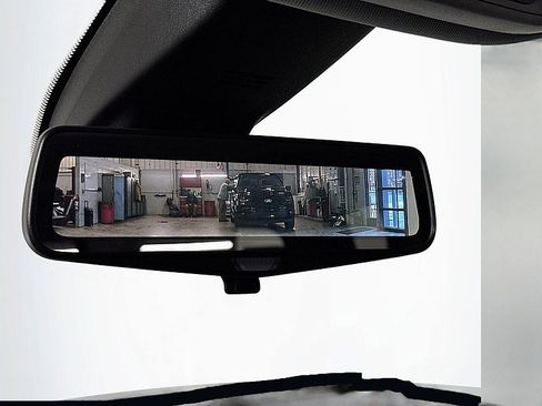 Used 2018 Chevrolet Traverse High Country w/ LPO, 'HIT The Road' Package image 17