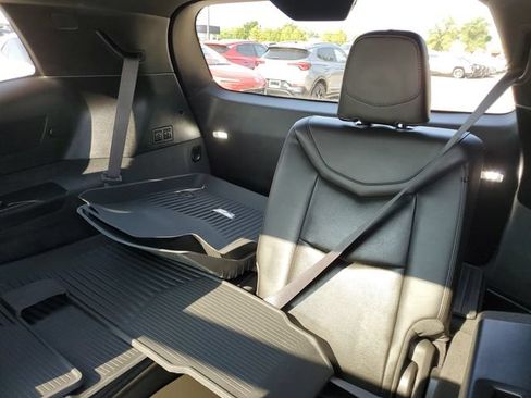 Used 2024 Cadillac XT6 Premium Luxury w/ LPO, Floor Liner Package AWD/4WD image 37