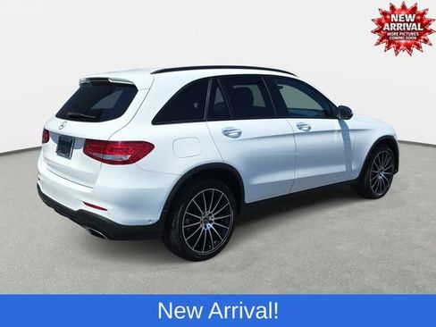 Used 2019 Mercedes-Benz GLC 300 4MATIC image 5
