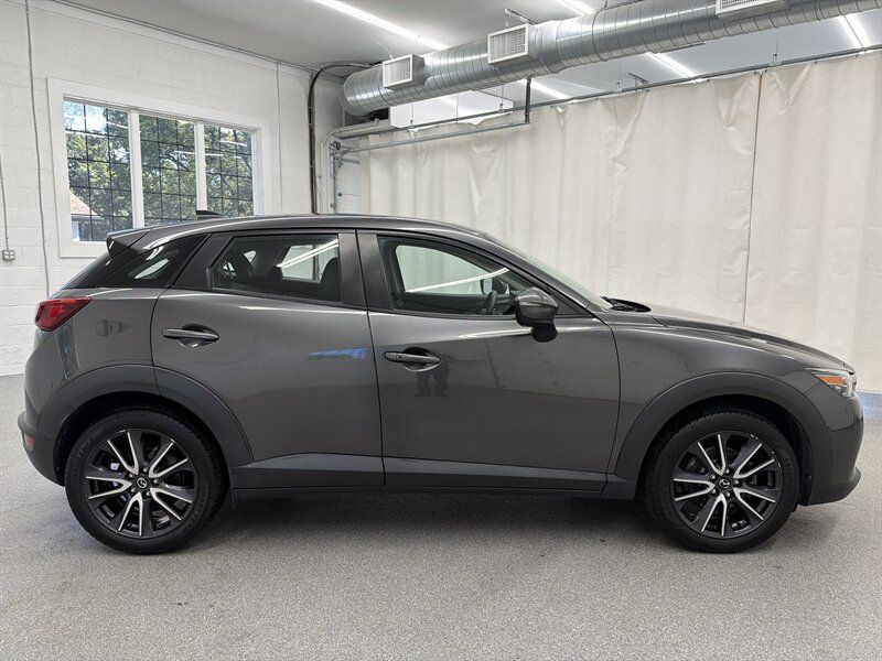 Used 2018 MAZDA CX-3 Touring w/ Preferred Equipment Package AWD/4WD image 4