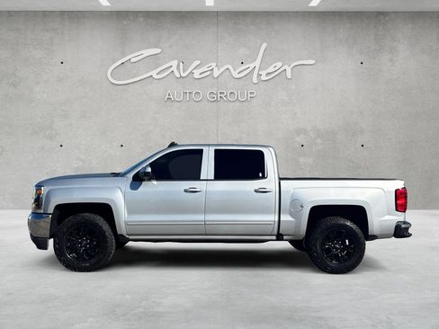 Used 2018 Chevrolet Silverado 1500 LT w/ Texas Edition image 12