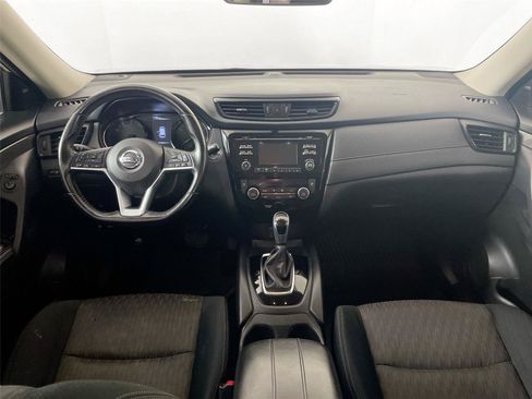 Used 2017 Nissan Rogue SV AWD/4WD image 29