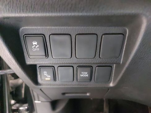 Used 2020 Nissan Pathfinder SV image 27