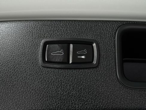 Used 2021 Porsche Macan image 12