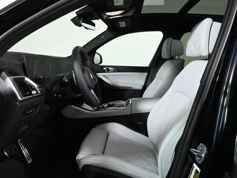 New 2026 BMW X5 xDrive40i w/ M Sport Package image 3