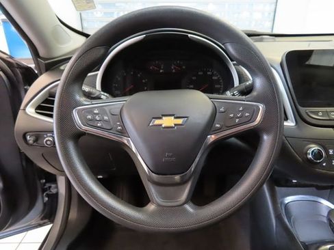 Used 2023 Chevrolet Malibu LT FWD image 8