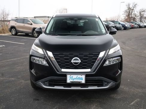 Used 2022 Nissan Rogue SL w/ SL Premium Package image 3