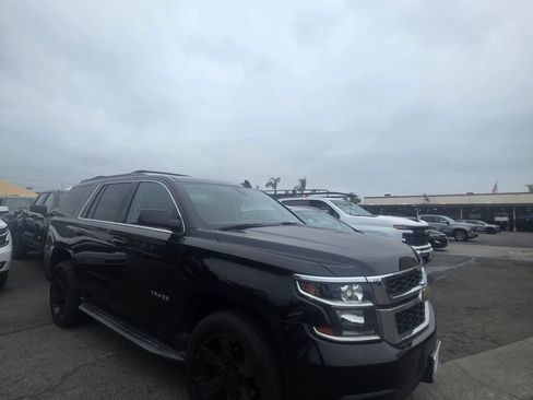 Used 2020 Chevrolet Tahoe LS RWD image 2