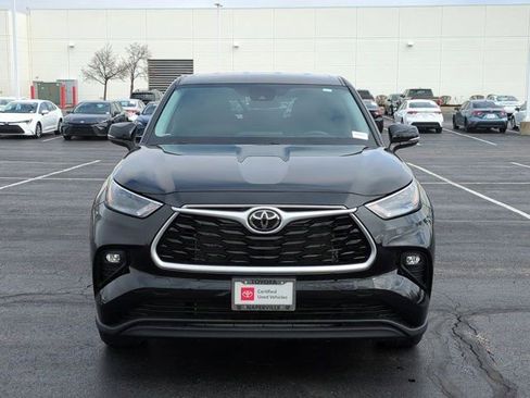 Certified 2024 Toyota Highlander LE image 4