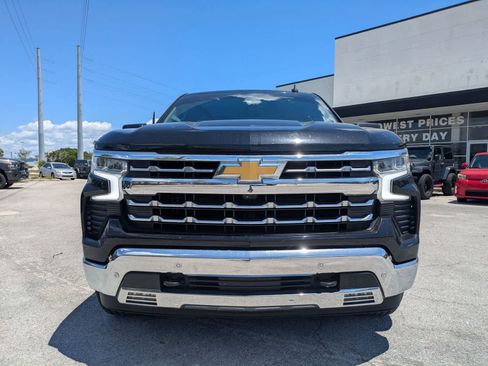 Used 2023 Chevrolet Silverado 1500 LTZ w/ LTZ Convenience Package II RWD image 2