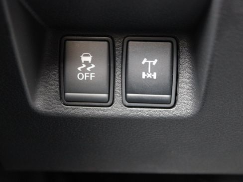 Certified 2025 Nissan Frontier PRO-4X AWD/4WD image 28