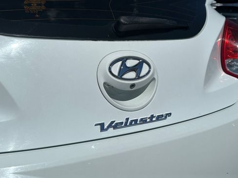 Used 2013 Hyundai Veloster w/ Style Pkg FWD image 34