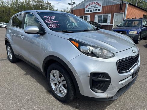 Used 2019 Kia Sportage LX FWD image 3