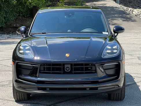 Used 2025 Porsche Macan AWD/4WD image 7