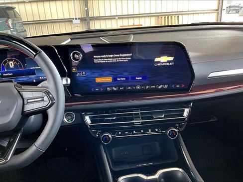 New 2026 Chevrolet Traverse RS w/ LPO, Floor Liner Package image 6