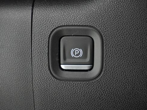 Used 2024 Chevrolet Silverado 1500 Custom Trail Boss image 16