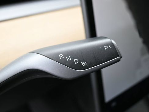 Used 2023 Tesla Model 3 Standard Range RWD image 20