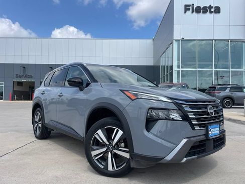 Certified 2024 Nissan Rogue SL AWD/4WD image 1