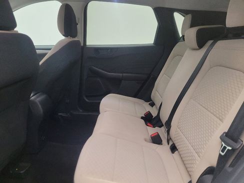 Used 2022 Ford Escape SE FWD image 18