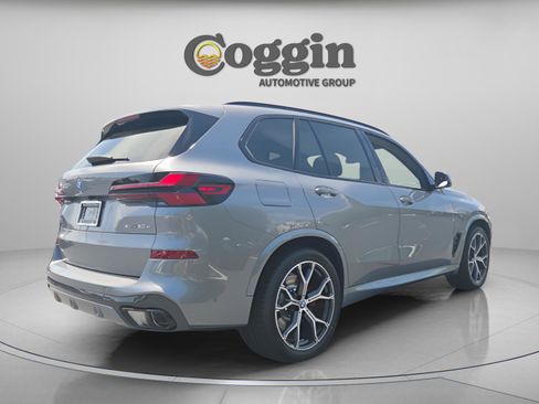 New 2026 BMW X5 xDrive50e w/ M Sport Package AWD/4WD image 5