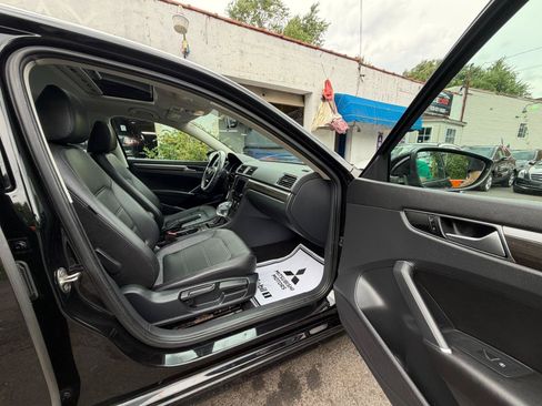 Used 2016 Volkswagen Passat 1.8T SE FWD image 37