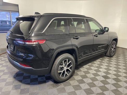 New 2025 Jeep Grand Cherokee Limited w/ Trailer Tow Package image 6