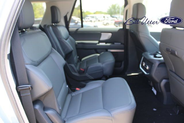 New 2027 Ford Expedition Max Active RWD image 8