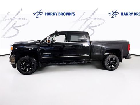 Used 2017 GMC Sierra 3500 SLT w/ Duramax Plus Package image 28