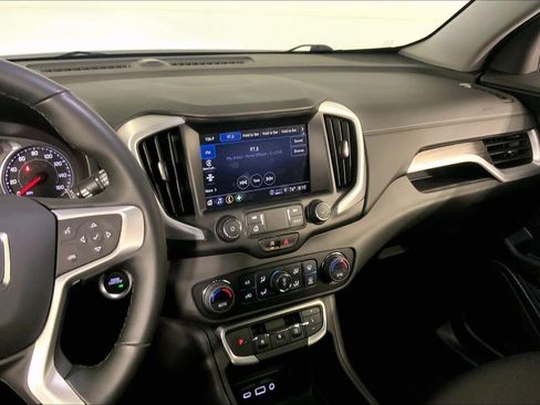 Used 2024 GMC Terrain SLT AWD/4WD image 6